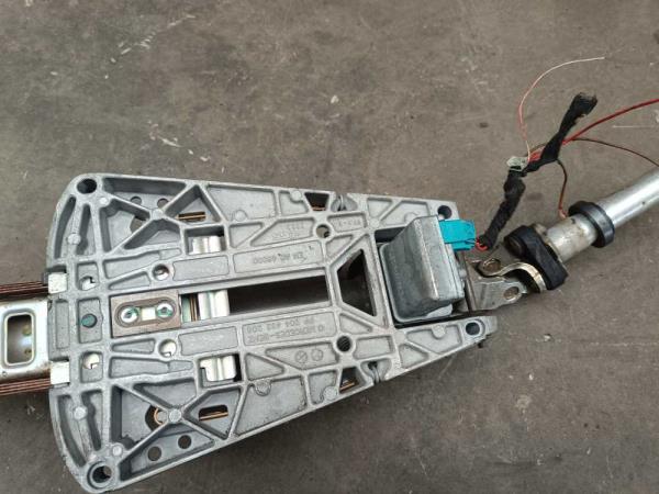 COLONNE DE DIRECTION MERCEDES CLASSE C W204 - Vue 5